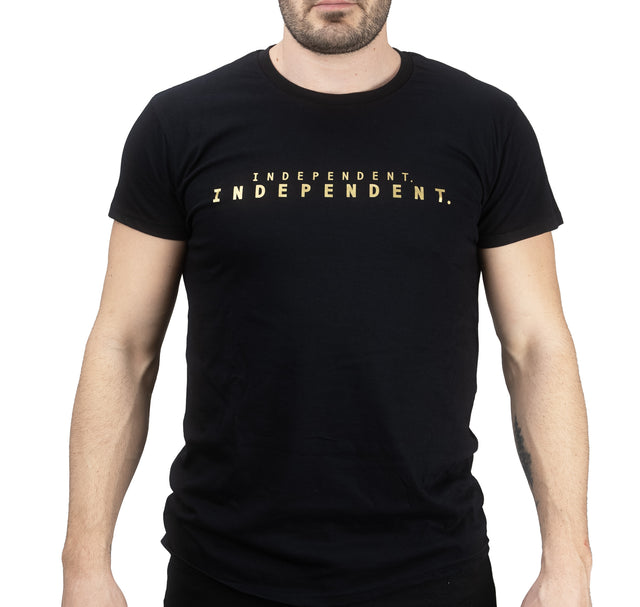 T-shirt nera con scritta INDEPENDENT